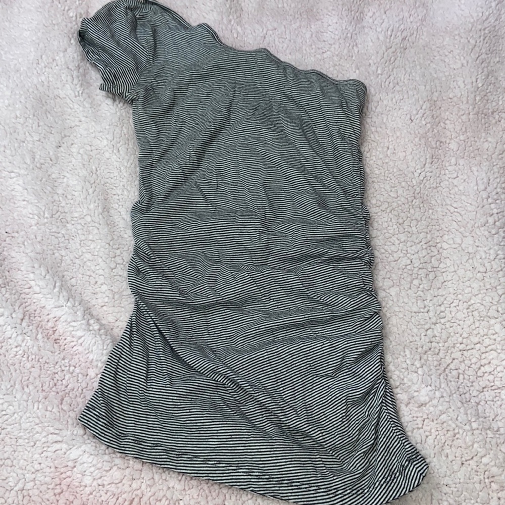 One-shoulder top